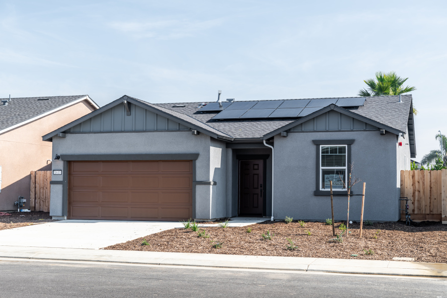 0045 1613 Castro Avenue