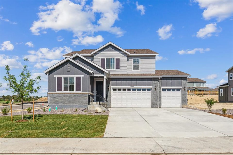 0116 13960 Hanging Lake Street