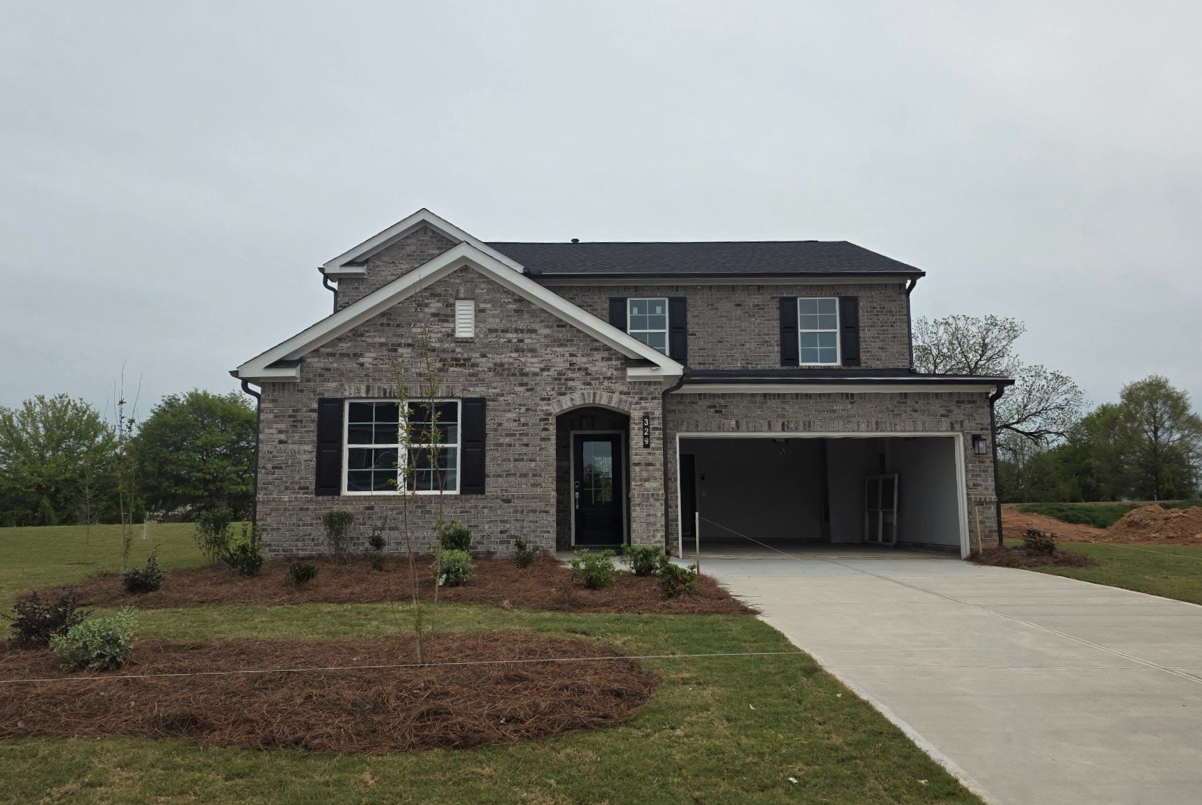 0011 329 EARNSHAW AVENUE