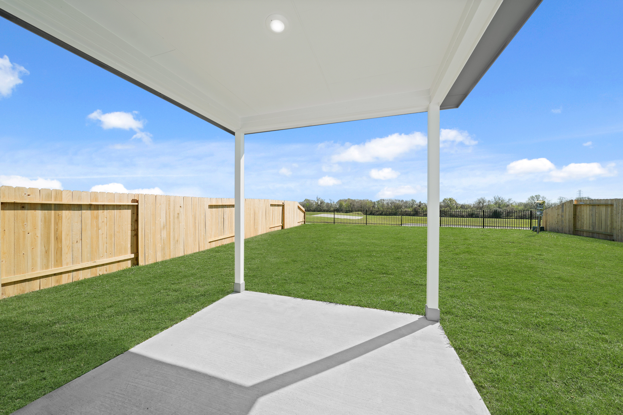 A covered patio with a covered patio.